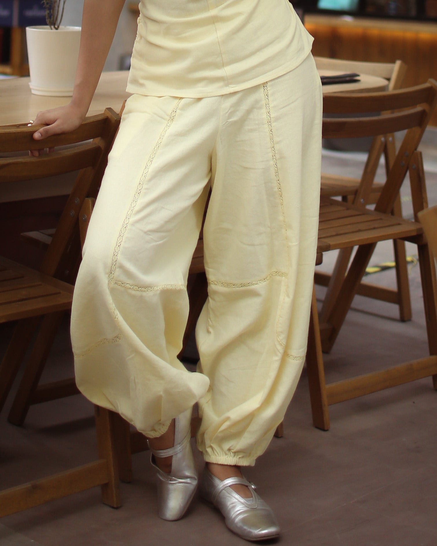 Busy & Breathe Pant | Moss Texture | Butter Yellow