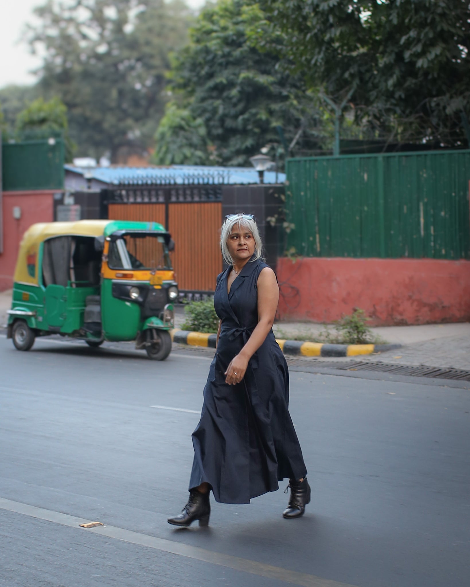 Structured cotton poplin dress with belt and clean A‑line fall in midnight blue